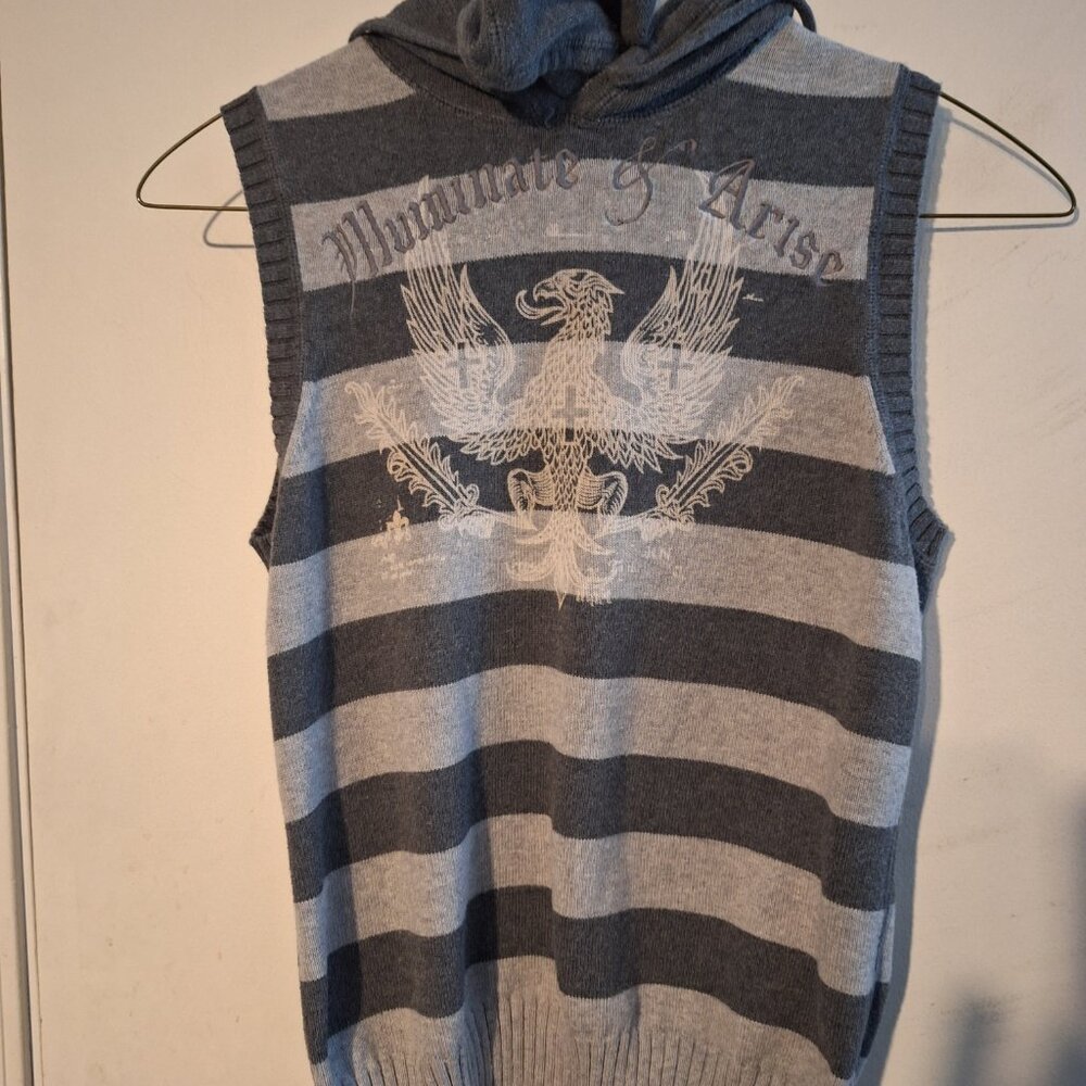 Express Deign Sweater - Picture 3 of 9
